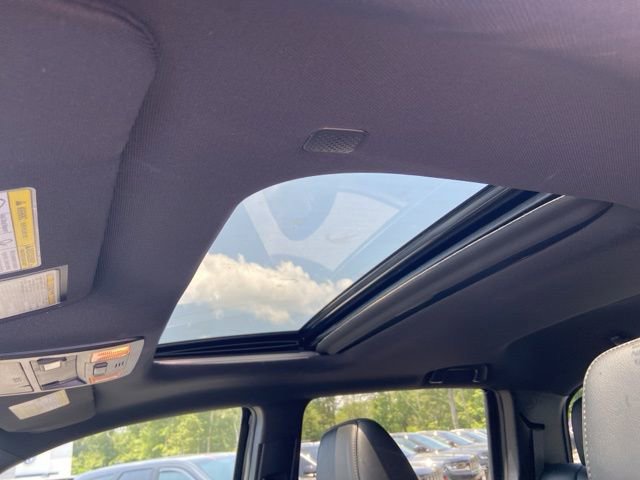 Used 2020 Toyota Tacoma Limited image 14