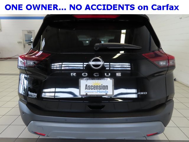 Used 2023 Nissan Rogue S image 12
