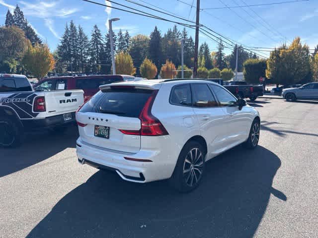 Used 2023 Volvo XC60 T8 Plus w/ Climate Package AWD/4WD image 5