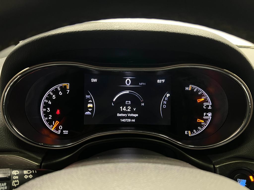 Used 2016 Jeep Grand Cherokee Limited AWD/4WD image 24