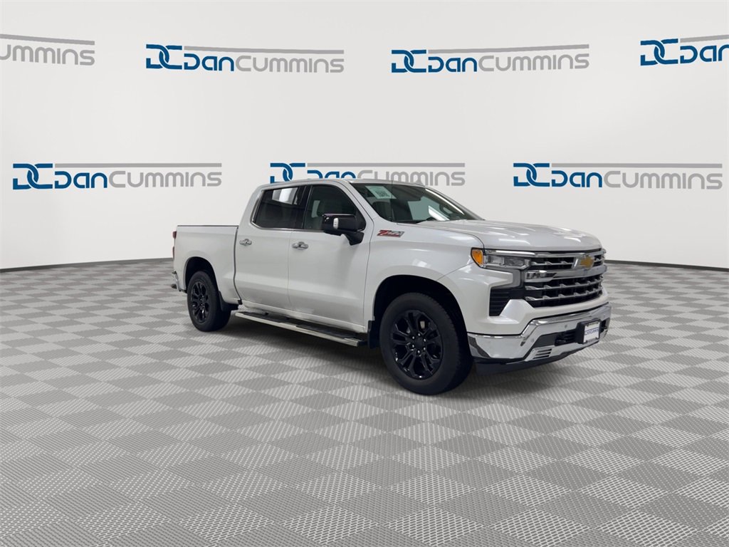 Used 2022 Chevrolet Silverado 1500 LTZ image 2