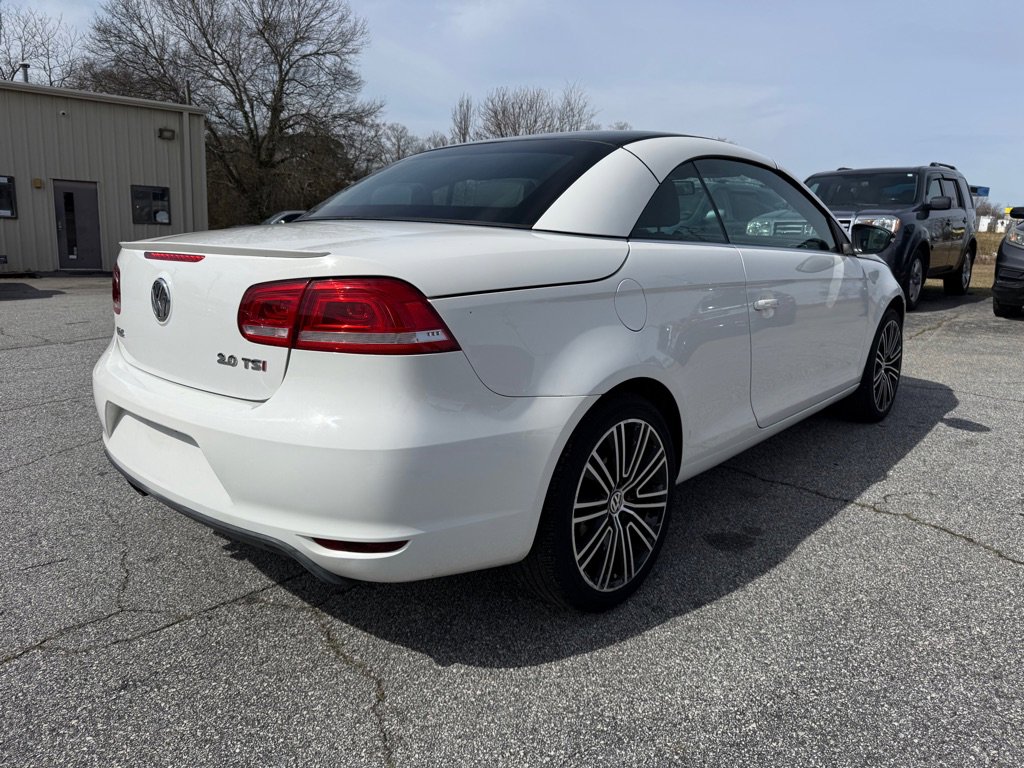 Used 2014 Volkswagen Eos image 7