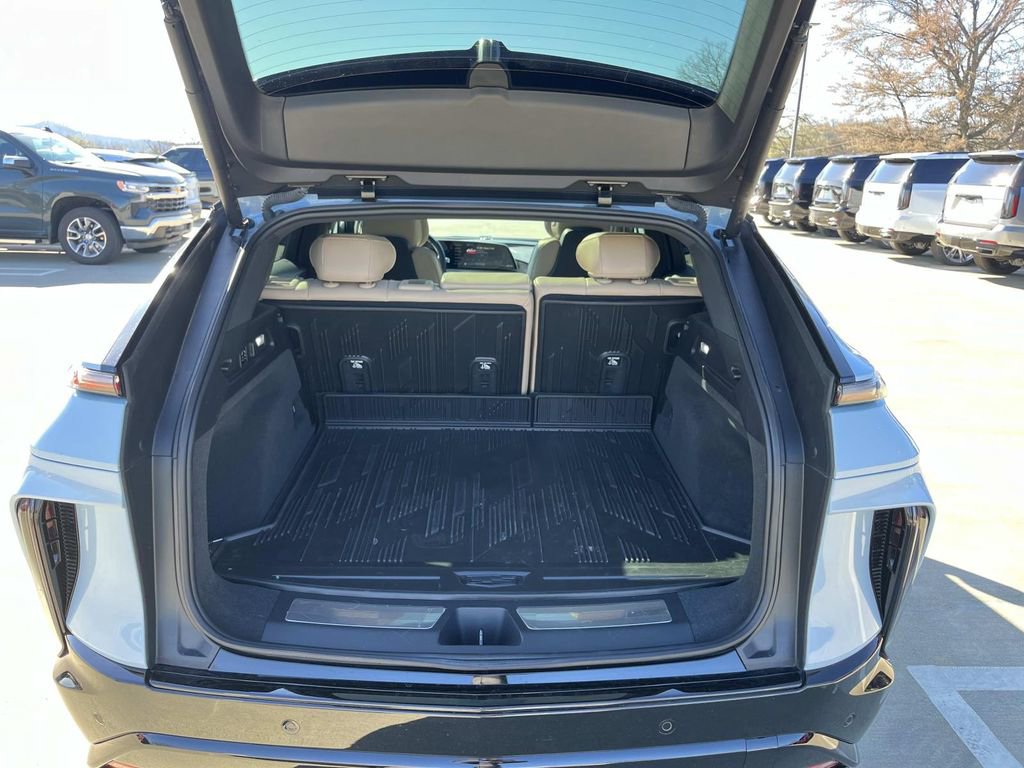 Certified 2024 Cadillac Lyriq Sport w/ Nappa Leather Package image 12