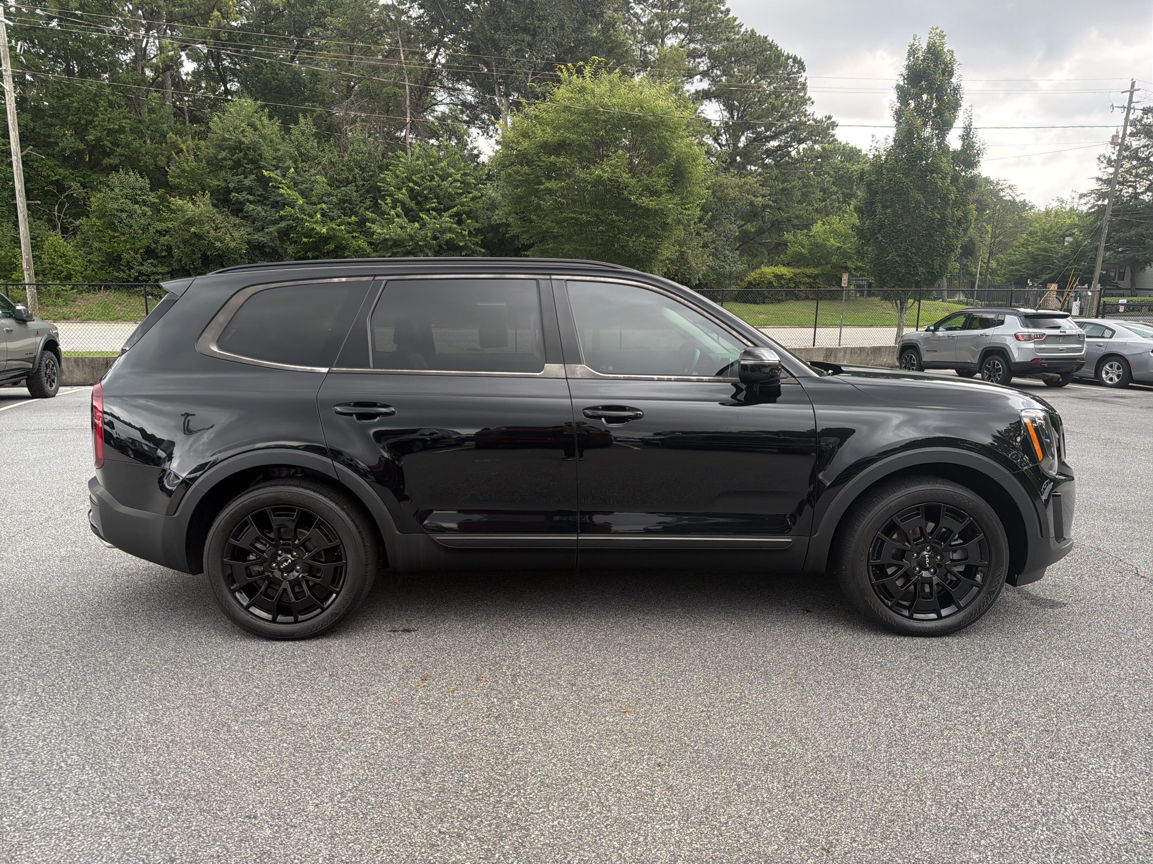 Used 2022 Kia Telluride SX w/ SX Prestige Package AWD/4WD image 9