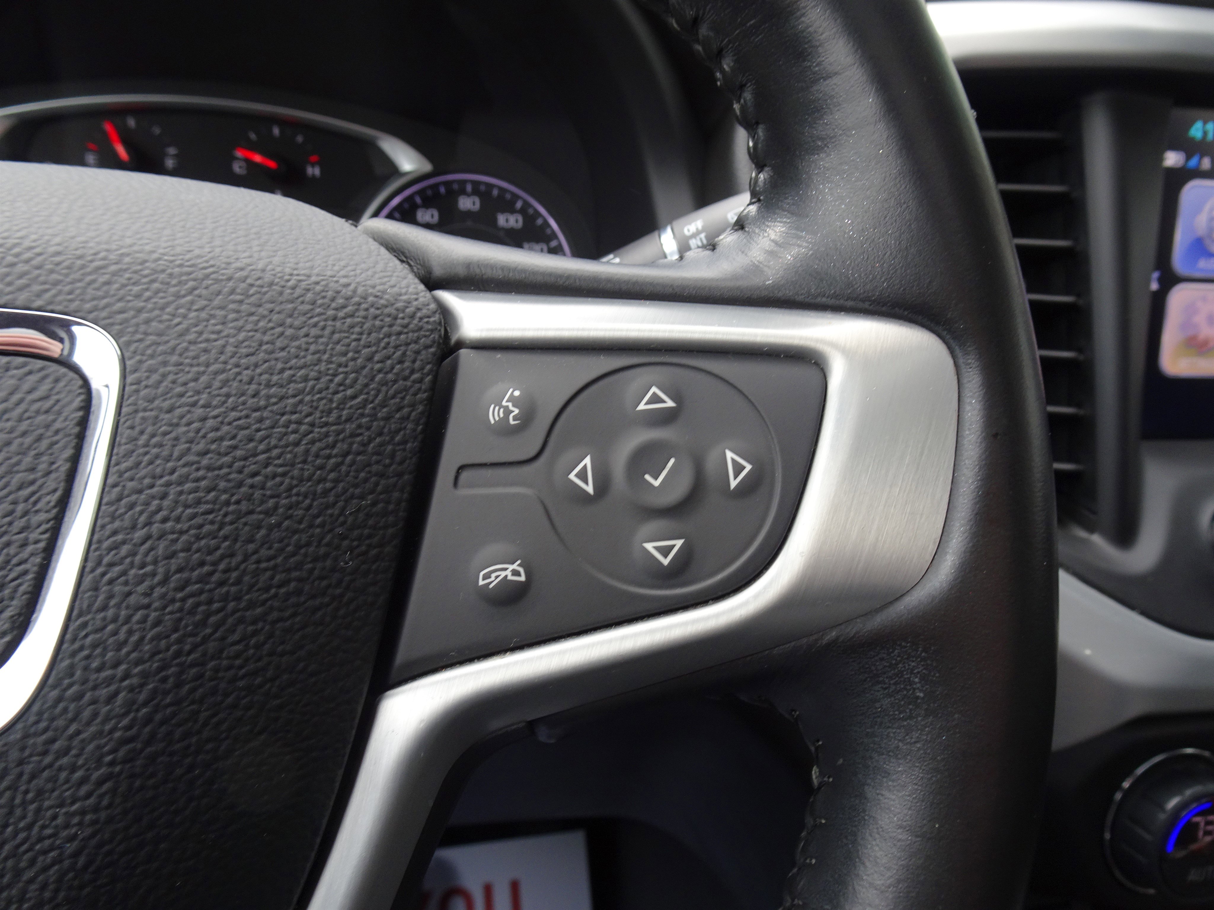 Used 2019 GMC Acadia SLT w/ Black Edition image 23