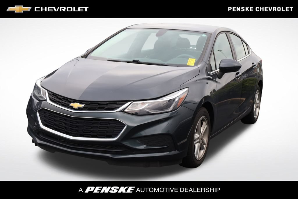 Used 2017 Chevrolet Cruze LT