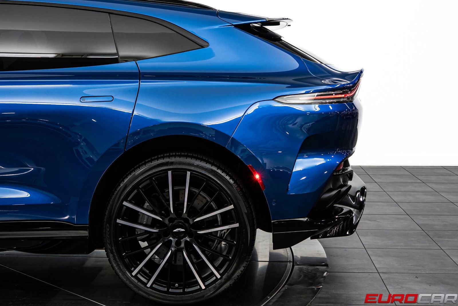 Used 2023 Aston Martin DBX 707 AWD/4WD image 19