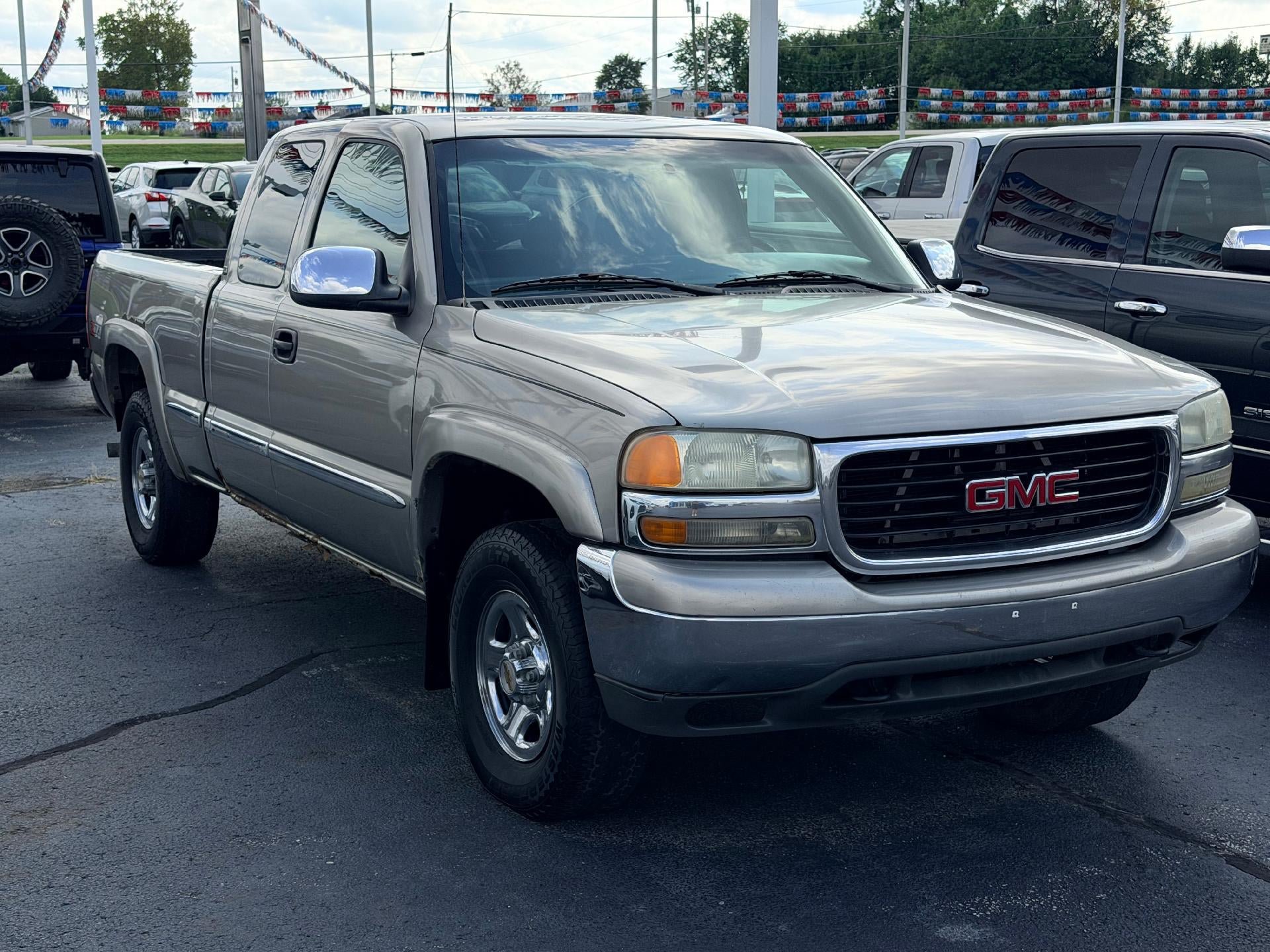 Used 2001 GMC Sierra 1500 SL AWD/4WD image 2