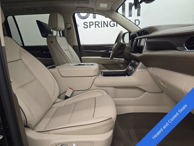 Used 2022 GMC Yukon XL Denali w/ Denali Ultimate Package AWD/4WD image 9