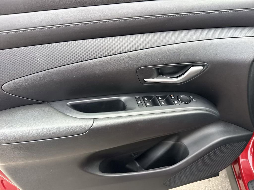 Used 2025 Hyundai Tucson SEL FWD image 20