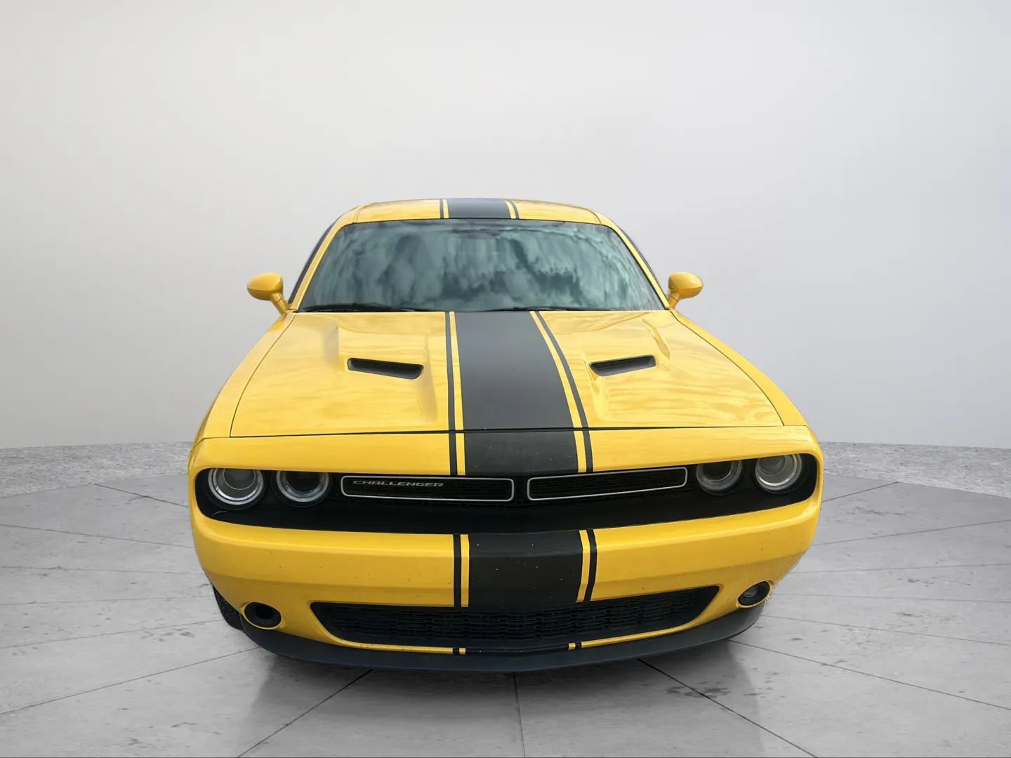 Used 2018 Dodge Challenger SXT image 10