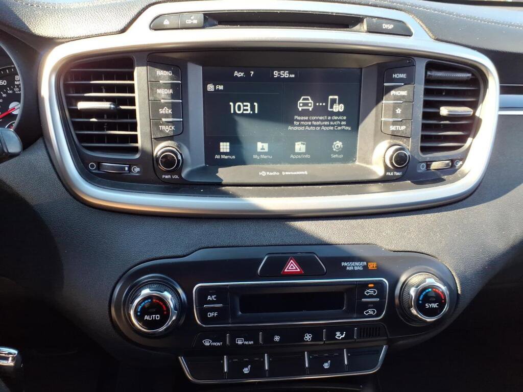 Used 2019 Kia Sorento LX w/ LX Convenience Package AWD/4WD image 16