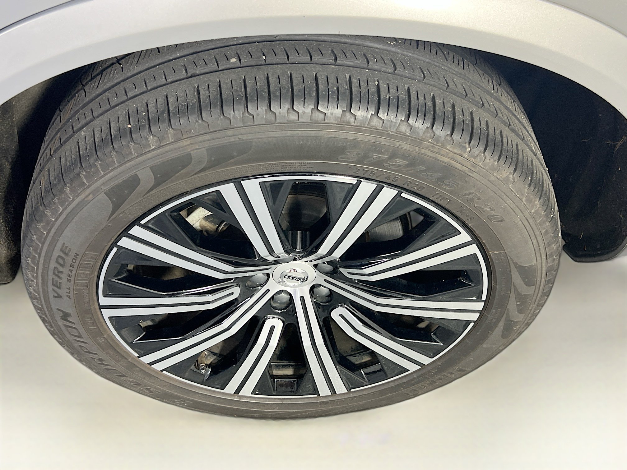 Used 2024 Volvo XC90 B5 Plus AWD/4WD image 33