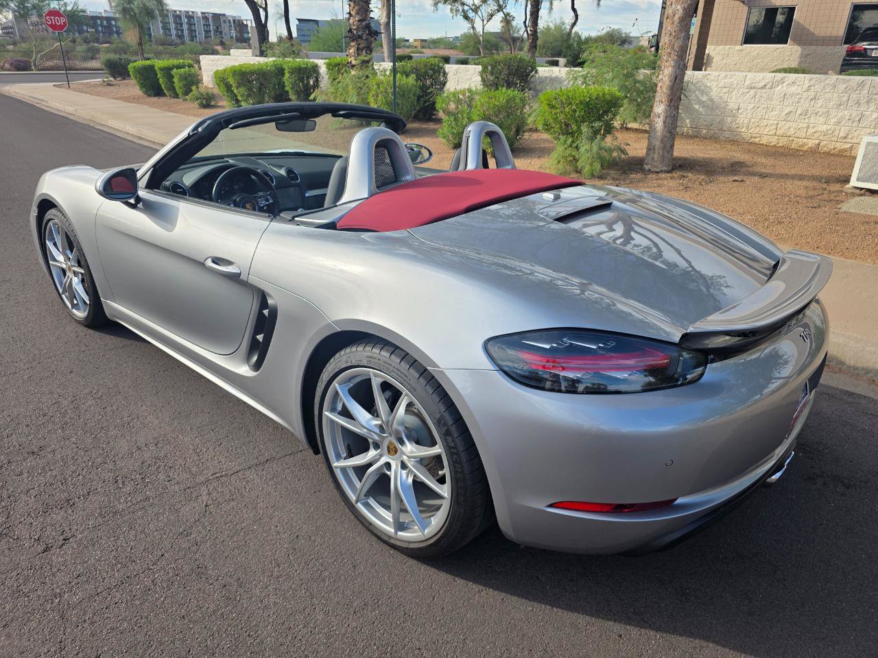 Used 2019 Porsche 718 Boxster RWD image 10