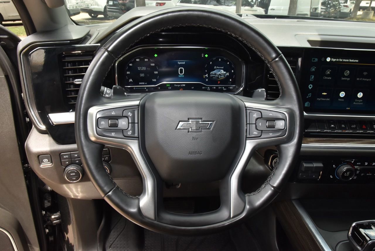 Used 2025 Chevrolet Silverado 1500 RST w/ Convenience Package II AWD/4WD image 22