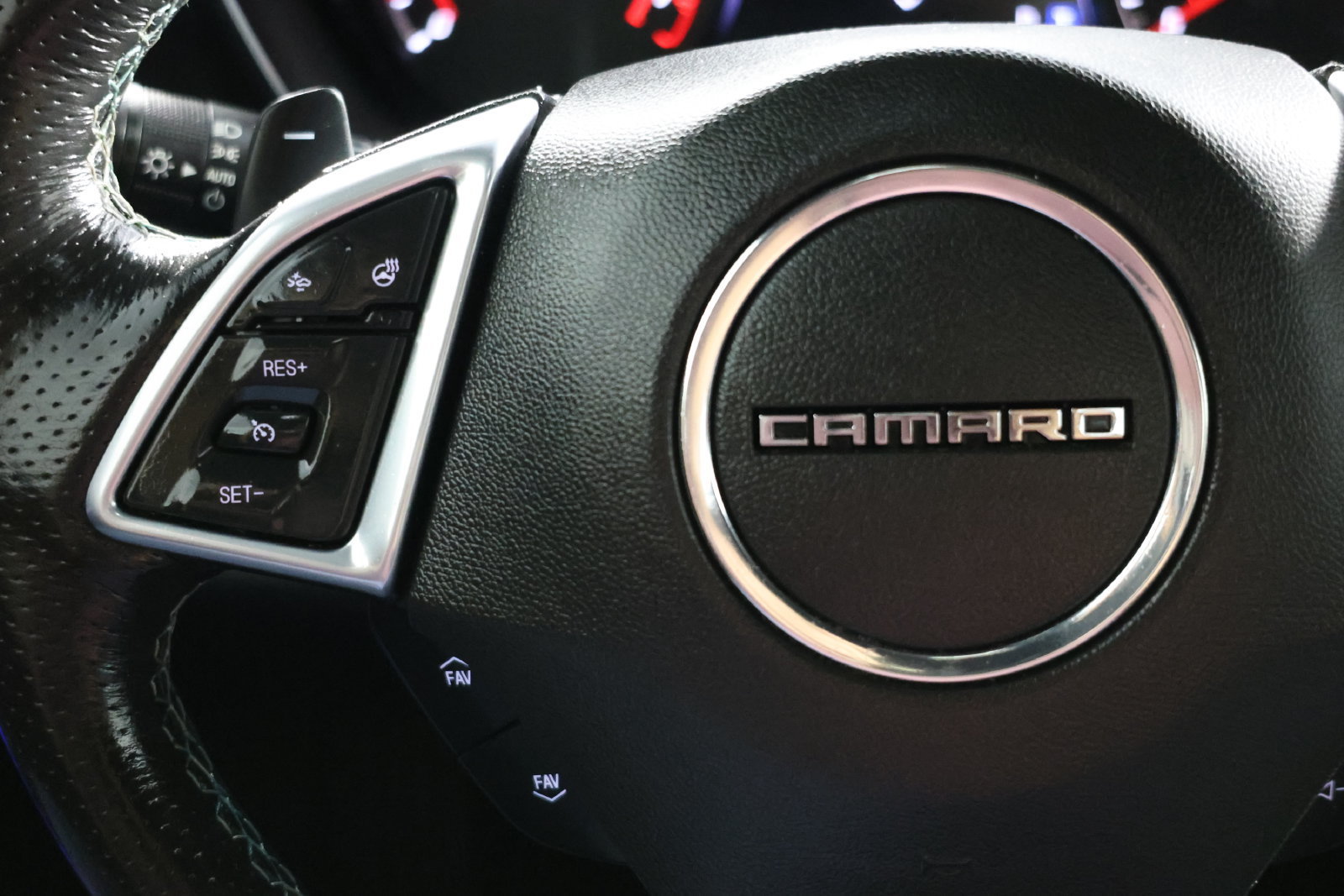 Used 2022 Chevrolet Camaro SS RWD image 27