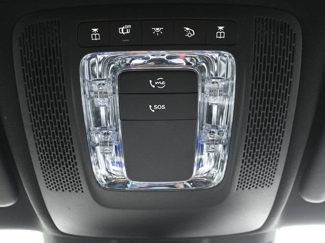 Used 2023 Mercedes-Benz GLA 250 4MATIC w/ Premium Package image 18