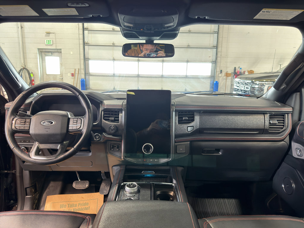 Used 2023 Ford Expedition Limited image 22