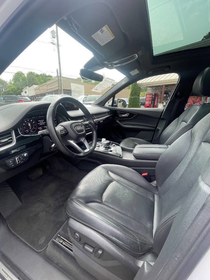 Used 2017 Audi Q7 3.0T Prestige AWD/4WD image 11