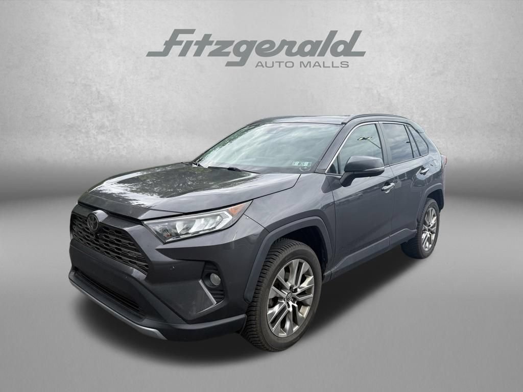 Used 2019 Toyota RAV4 Limited w/ Advanced Technology Package AWD/4WD image 3