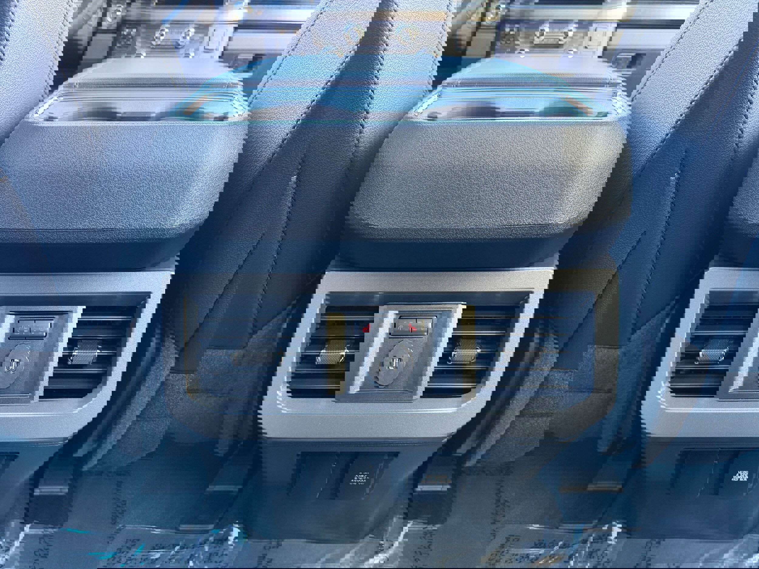 Certified 2024 Ford F350 Lariat w/ Lariat Ultimate Package image 11