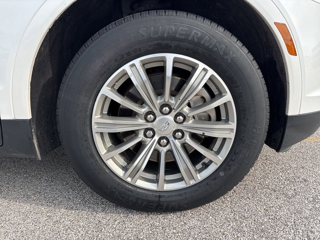 Used 2018 Cadillac XT5 Luxury w/ Driver Awareness Package image 14