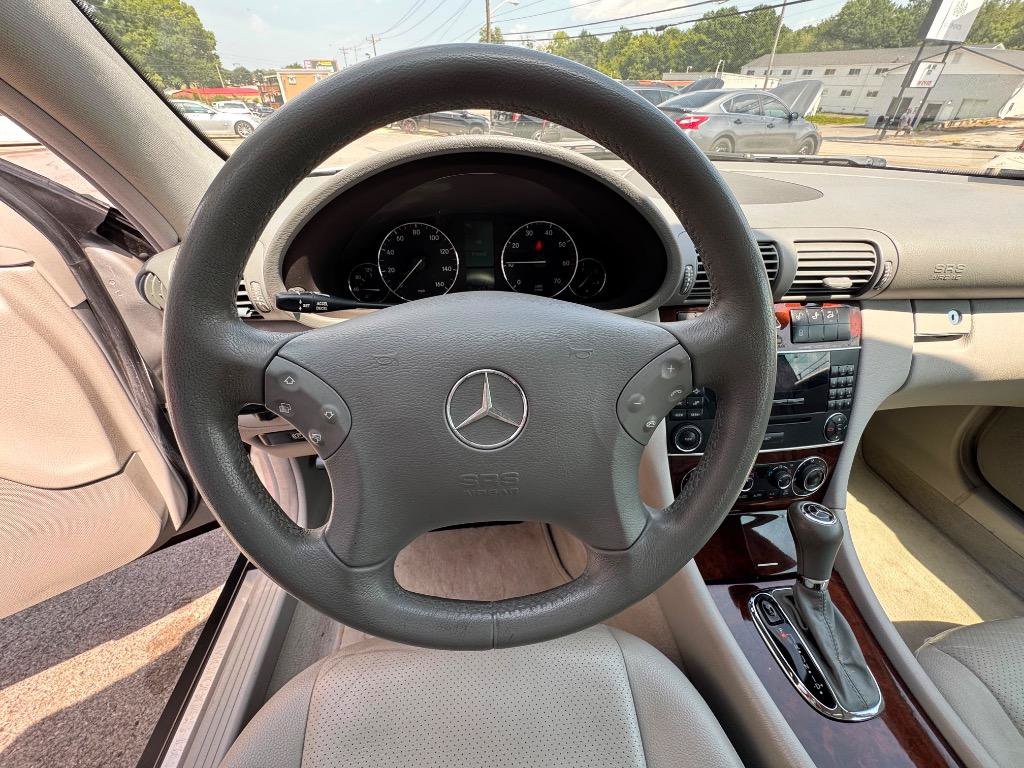 Used 2005 Mercedes-Benz C 320 Sedan image 15
