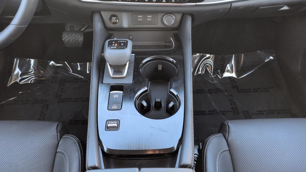 Certified 2025 Nissan Rogue Platinum FWD image 15