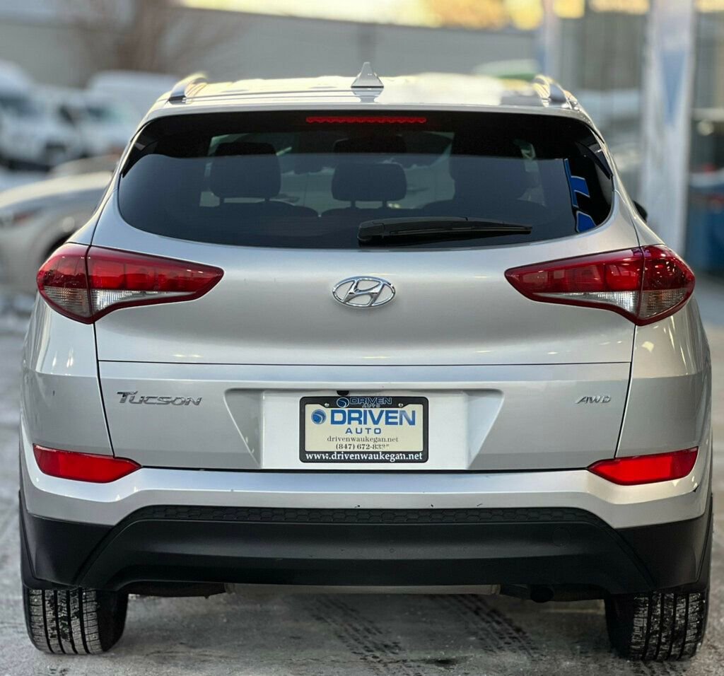 Used 2017 Hyundai Tucson SE Plus image 4