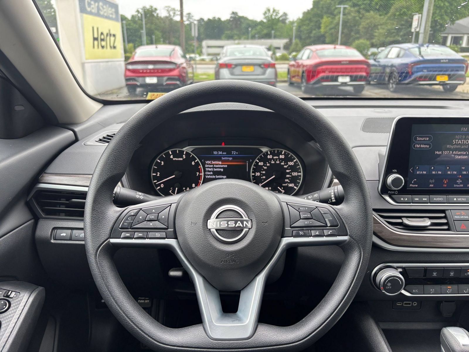 Used 2025 Nissan Altima 2.5 SV FWD image 34