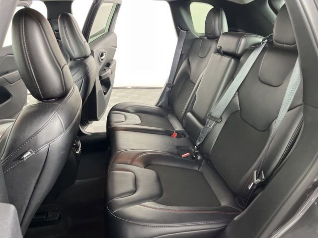 Used 2022 Jeep Cherokee Trailhawk w/ Comfort/Convenience Group image 43