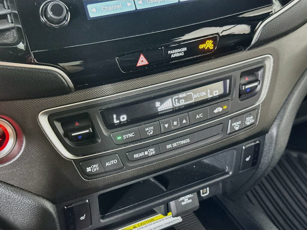 Used 2023 Honda Passport TrailSport image 29
