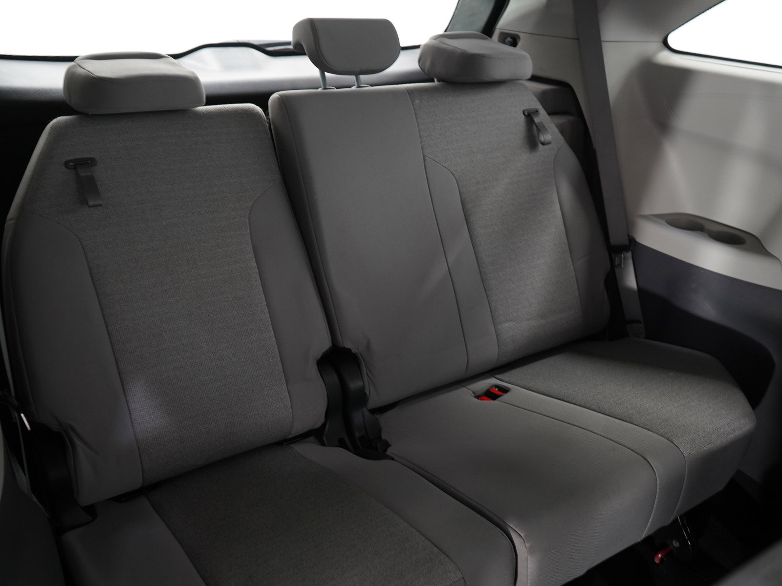 Used 2024 Toyota Sienna LE image 13