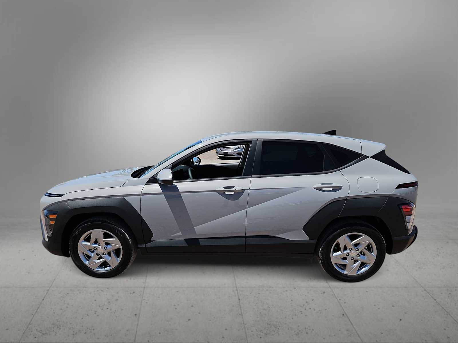 Certified 2024 Hyundai Kona SE FWD image 5