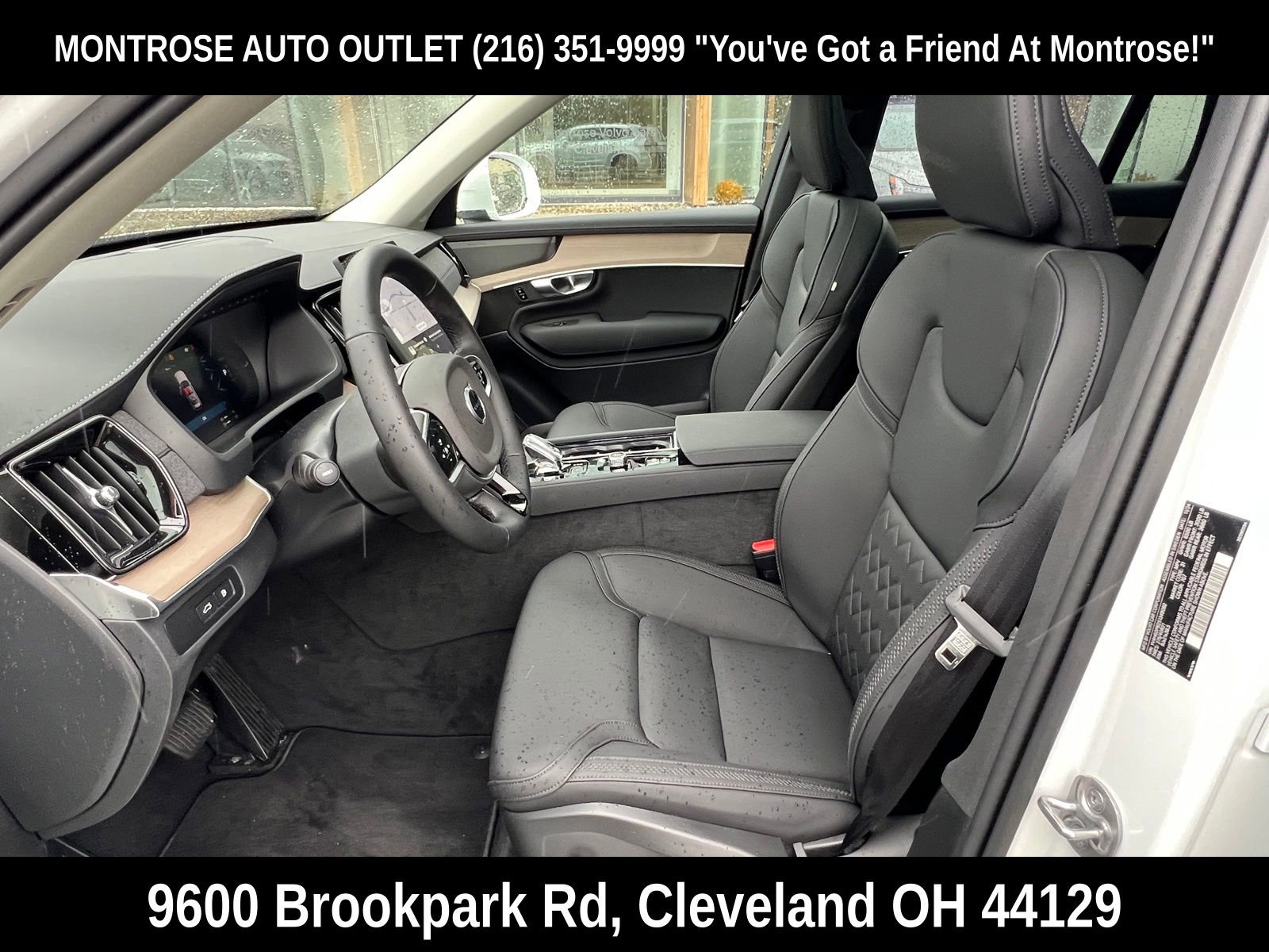 New 2025 Volvo XC90 T8 Core w/ Protection Package Premier image 12