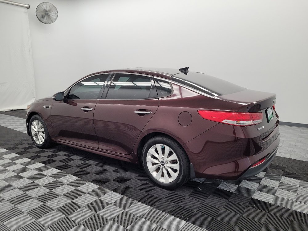 Used 2017 Kia Optima EX w/ Premium Package FWD image 3