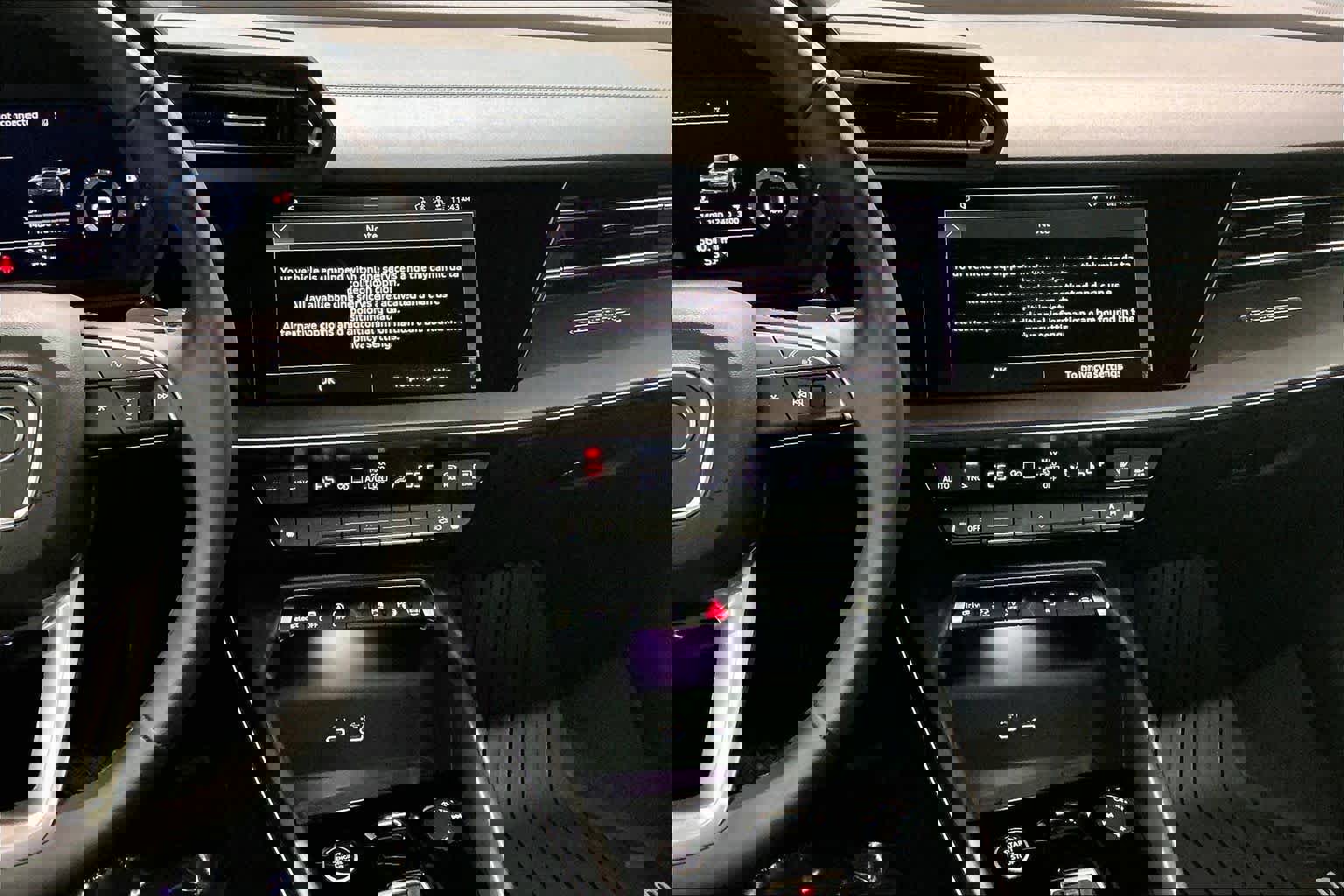 Used 2025 Audi A3 2.0T Premium Plus w/ Premium Plus Package image 9