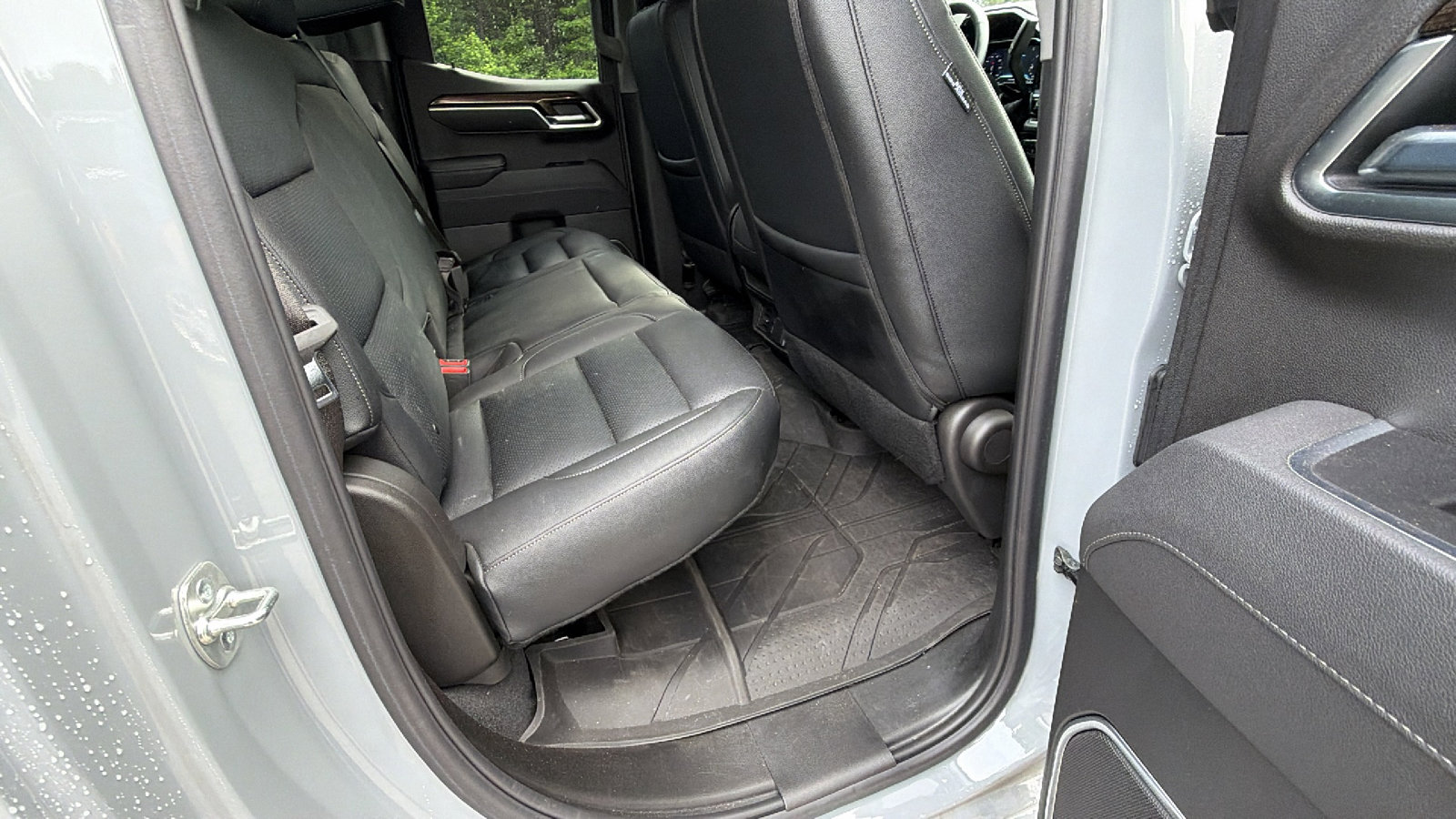 Used 2025 Chevrolet Silverado 1500 RST AWD/4WD image 21