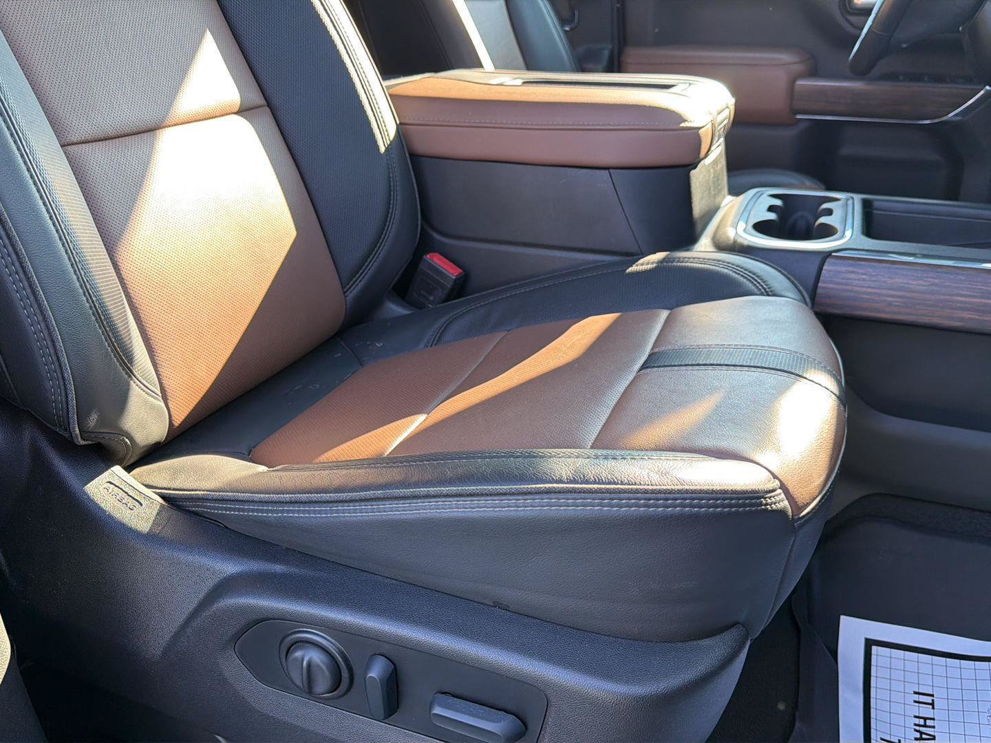 Certified 2022 Chevrolet Silverado 2500 High Country w/ LPO, Hitch Package AWD/4WD image 24