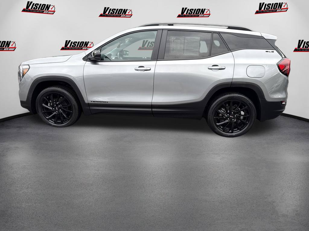 Used 2023 GMC Terrain SLE w/ Driver Convenience Package AWD/4WD image 8