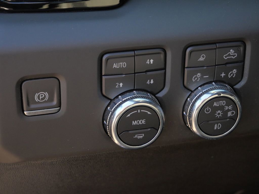 Used 2023 GMC Sierra 1500 AT4 w/ AT4 Premium Package image 37