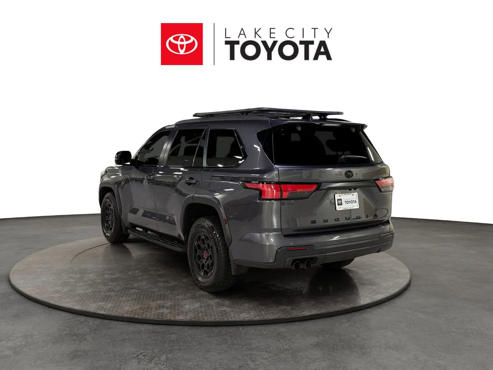 Used 2025 Toyota Sequoia TRD Pro AWD/4WD image 5