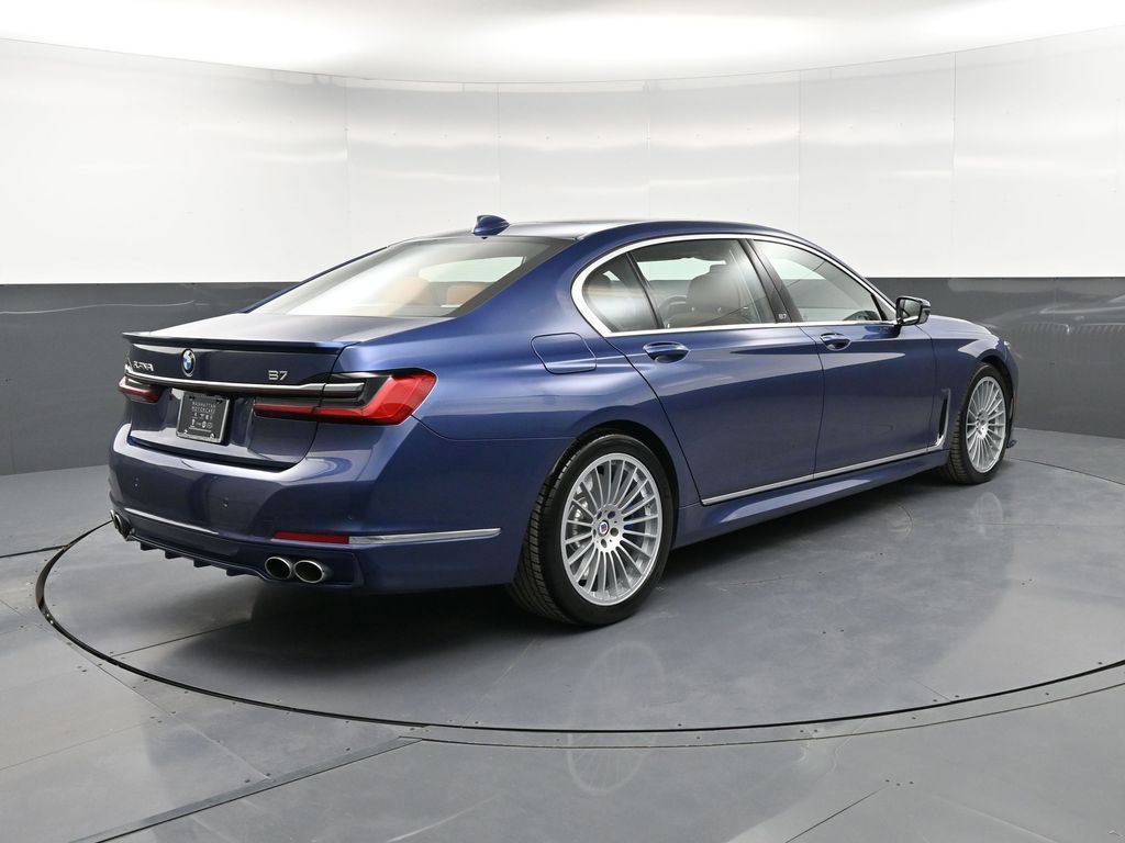 Used 2022 BMW ALPINA B7 xDrive w/ Luxury Rear Seating Package AWD/4WD image 8