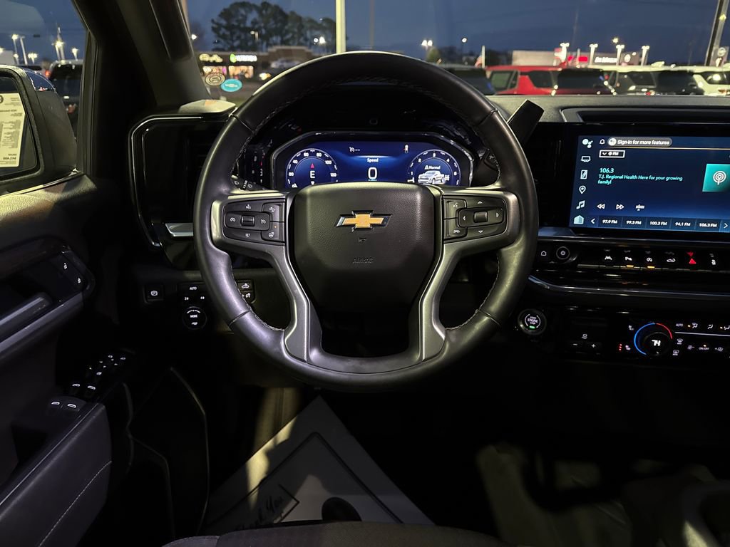 Used 2025 Chevrolet Silverado 1500 LT w/ Safety Package image 17