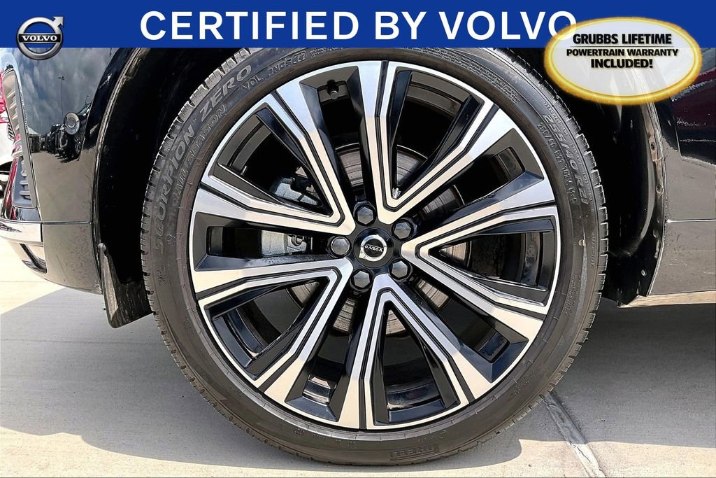 Certified 2023 Volvo XC60 B5 Ultimate w/ Climate Package FWD image 12