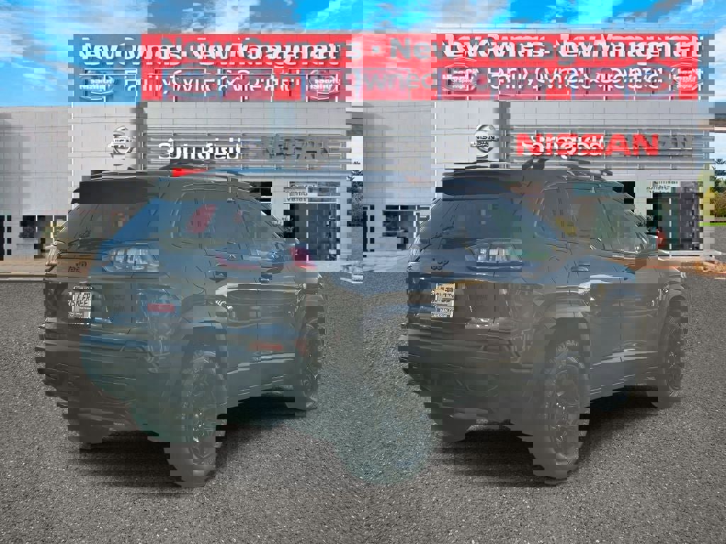 Used 2022 Jeep Cherokee Latitude w/ Trailer Tow Group image 5