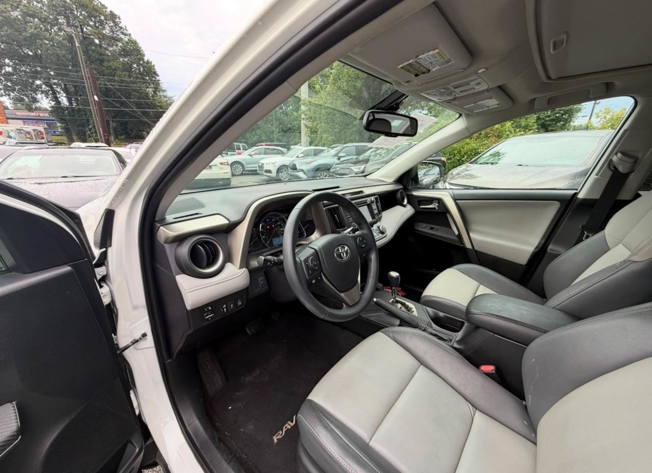 Used 2015 Toyota RAV4 Limited w/ Technology Package FWD image 12