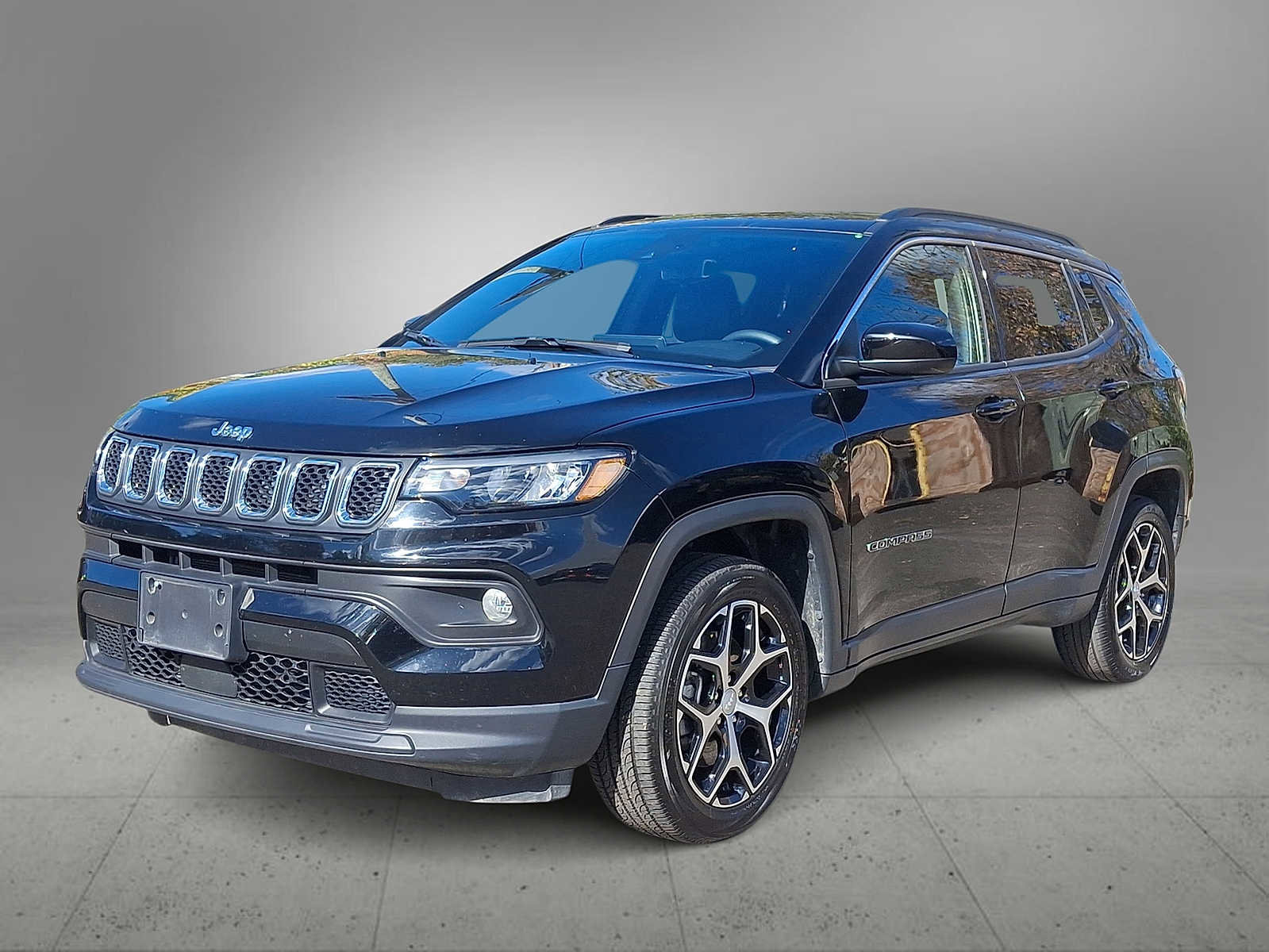 Used 2024 Jeep Compass Latitude