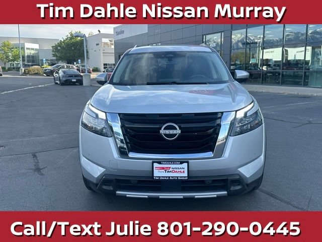 Used 2025 Nissan Pathfinder SL AWD/4WD image 4