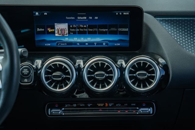 Certified 2024 Mercedes-Benz GLA 250 4MATIC image 21